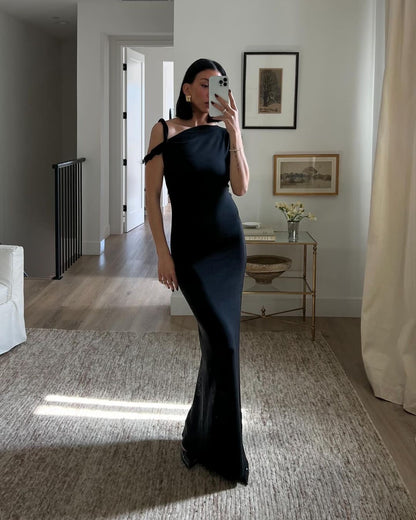 Lamia - One-Shoulder-Maxikleid